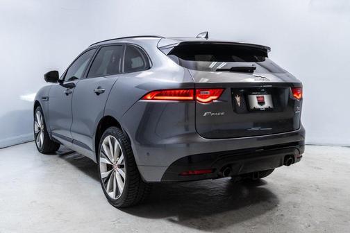 2018 Jaguar F-PACE S