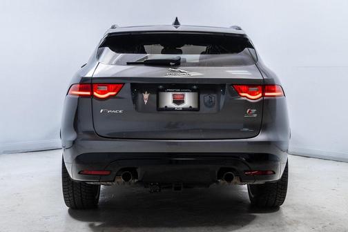 2018 Jaguar F-PACE S