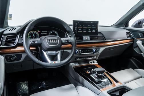 2024 Audi Q5 e 55 S line Premium Plus