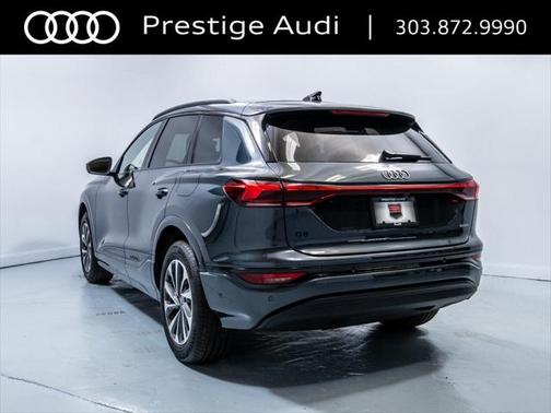 2025 Audi Q6 e-tron Premium Plus quattro