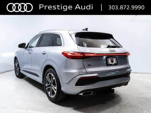 Florett Silver Metallic 2026 Audi Q5 Prestige TFSI quattro S tronic