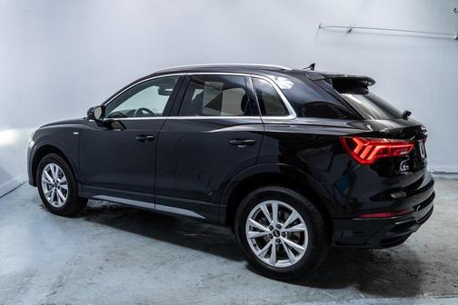 2022 Audi Q3 45 S line Premium Plus
