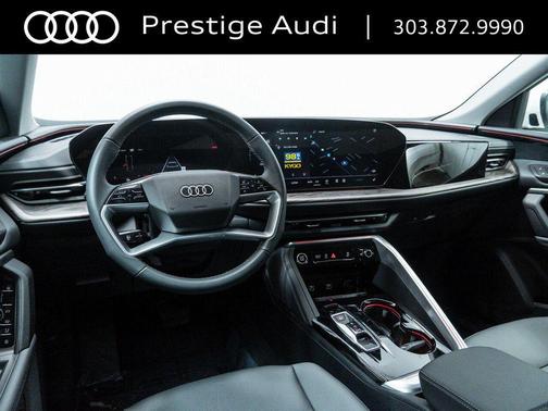 Glacier White Metallic 2025 Audi Q5 Premium TFSI quattro S tronic