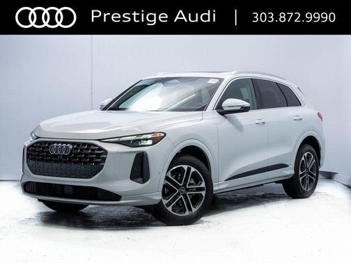 Glacier White Metallic 2025 Audi Q5 Premium TFSI quattro S tronic