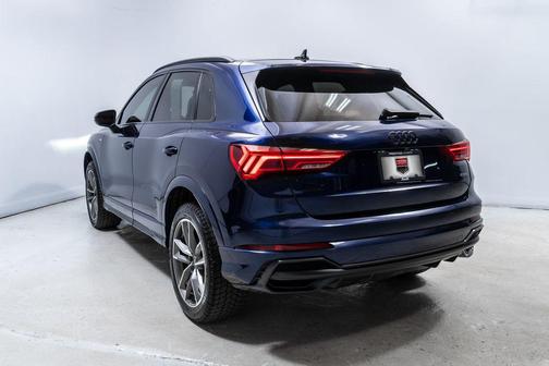 2022 Audi Q3 45 S line Premium