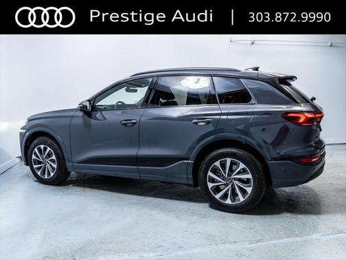 2025 Audi Q6 e-tron Premium quattro