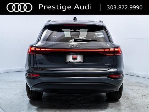 2025 Audi Q6 e-tron Premium quattro