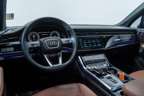 2023 Audi Q7 55 Premium Plus