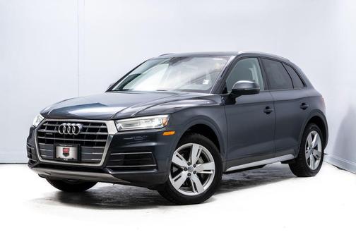 Manhattan Gray Metallic 2018 Audi Q5 2.0T