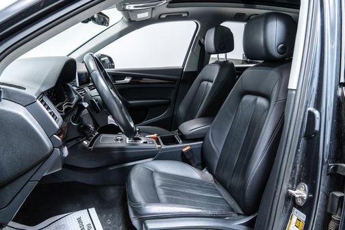 Manhattan Gray Metallic 2018 Audi Q5 2.0T