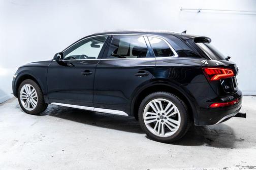 Black Metallic 2019 Audi Q5 2.0T Premium Plus
