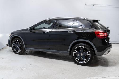 Night Black 2019 Mercedes-Benz GLA 250 4MATIC
