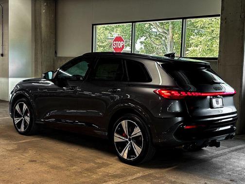 Daytona Gray Metallic 2026 Audi SQ5 3.0T Premium Plus