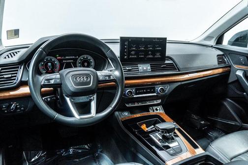 2023 Audi Q5 45 S line Premium Plus