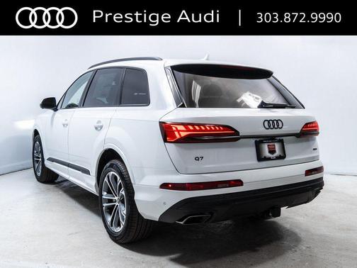 2026 Audi Q7 45 Premium Plus