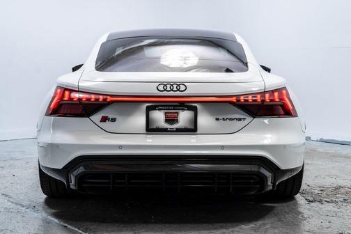 2022 Audi RS e-tron GT quattro