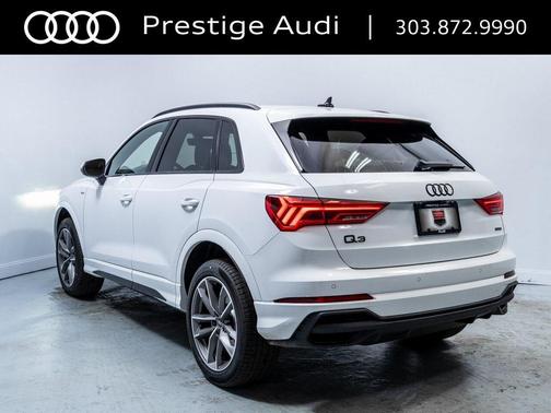 2025 Audi Q3 Premium 45 TFSI S line quattro Tiptronic