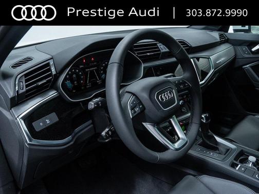 2025 Audi Q3 Premium 45 TFSI S line quattro Tiptronic