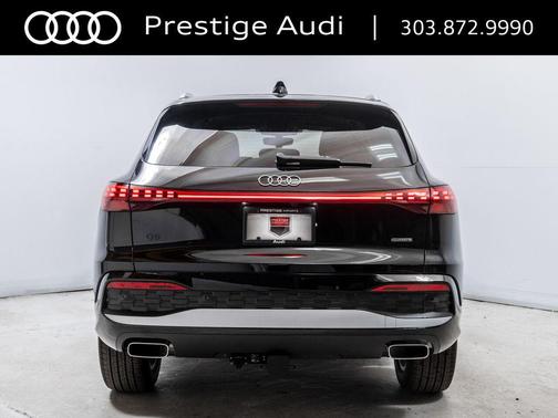 Mythos Black Metallic 2026 Audi Q5 Premium TFSI quattro S tronic