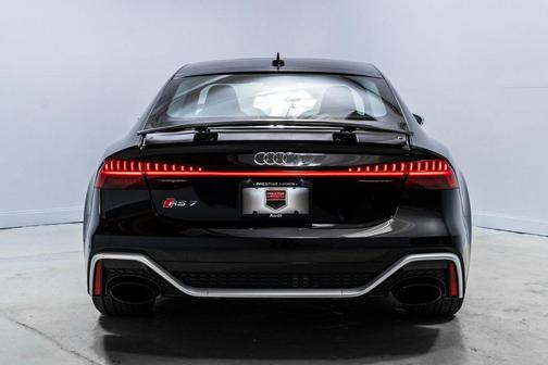 2023 Audi RS 7 4.0T