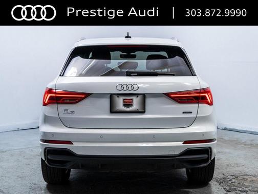 2024 Audi Q3 Premium 45 TFSI S line quattro Tiptronic