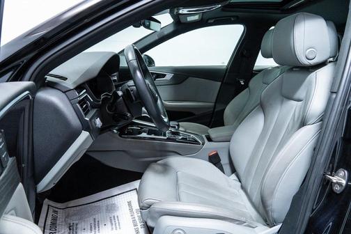2023 Audi A4 45 S line Premium Plus