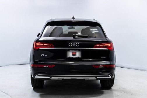 2022 Audi Q5 40 Premium Plus