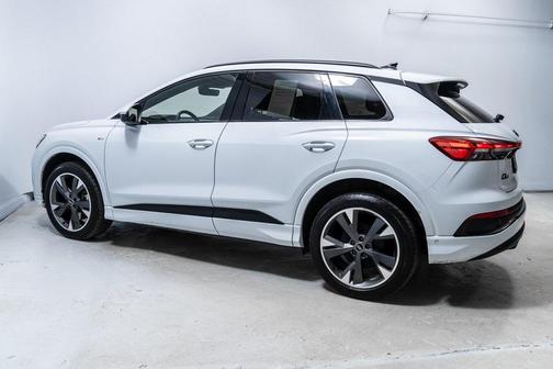2024 Audi Q4 e-tron Premium Plus 50 quattro