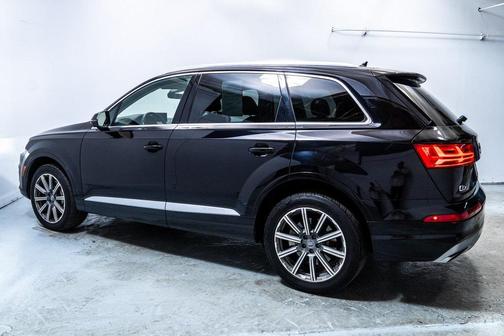 2019 Audi Q7 45 Premium Plus