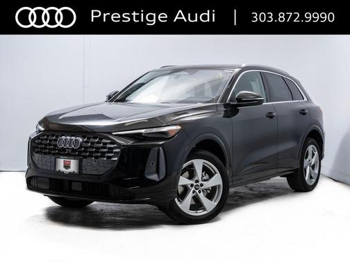 Mythos Black Metallic 2026 Audi Q5 Premium Plus TFSI quattro S tronic