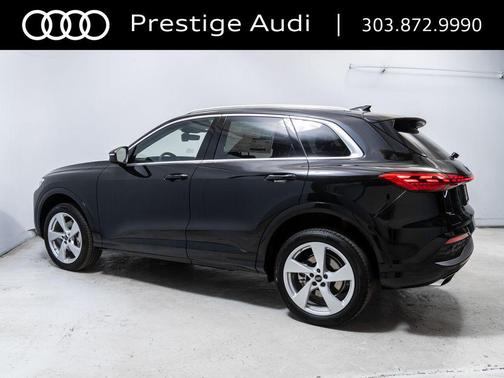 Mythos Black Metallic 2026 Audi Q5 Premium Plus TFSI quattro S tronic