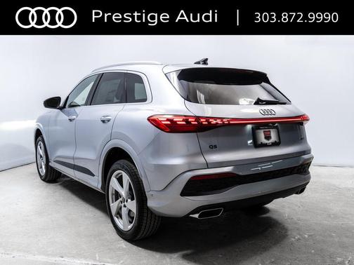 Florett Silver Metallic 2026 Audi Q5 Premium Plus TFSI quattro S tronic