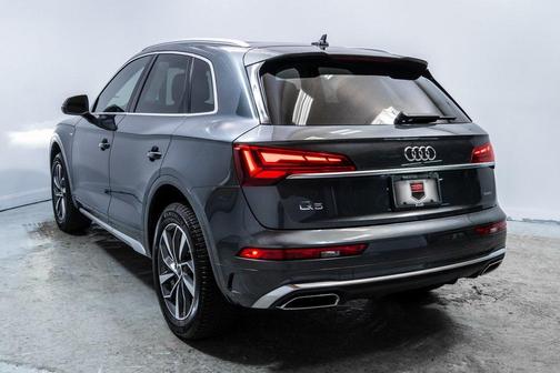 2023 Audi Q5 45 S line Premium Plus
