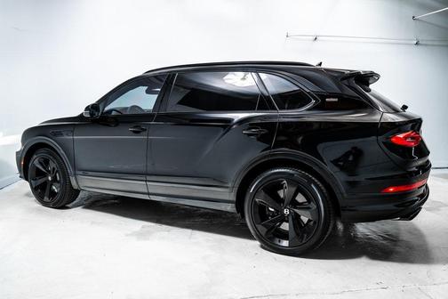 2023 Bentley Bentayga Azure