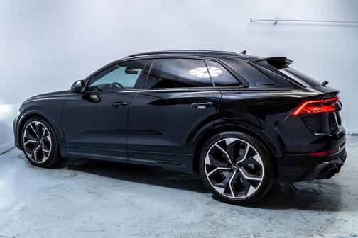 2023 Audi RS Q8 4.0T