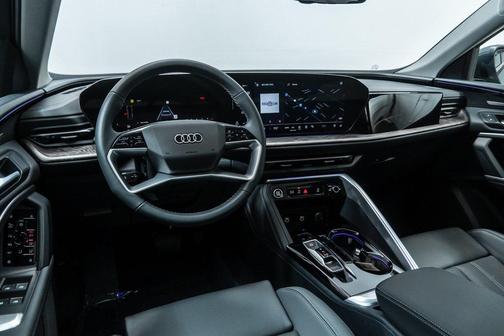 2025 Audi Q5 Premium Plus TFSI quattro S tronic