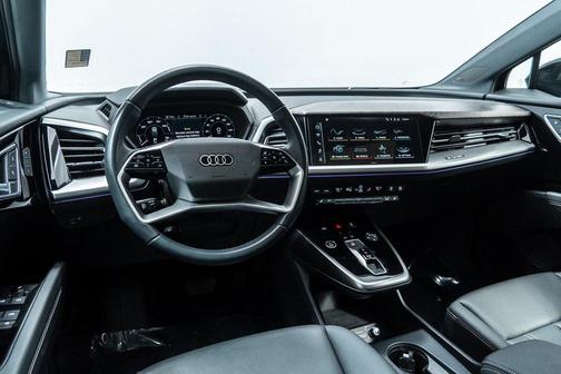 2024 Audi Q4 e-tron Premium Plus 50 quattro