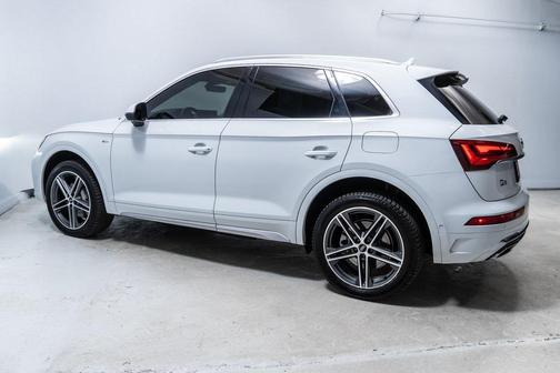 2021 Audi Q5 Prestige 55 TFSI e quattro S tronic