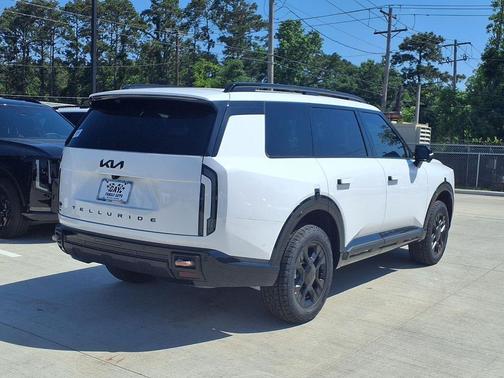 Glacial White Pearl 2027 Kia Telluride SX-Prestige