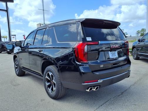 2025 GMC Yukon AT4