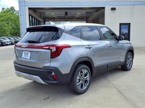 2025 Kia Seltos LX