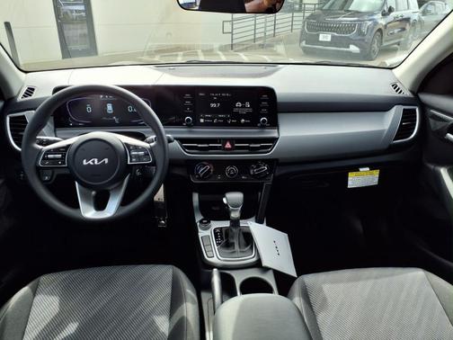 2025 Kia Seltos LX