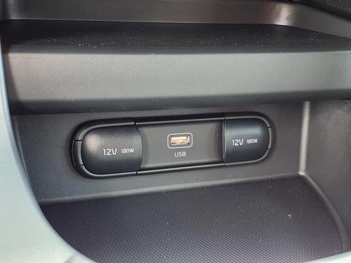 2025 Kia Seltos LX