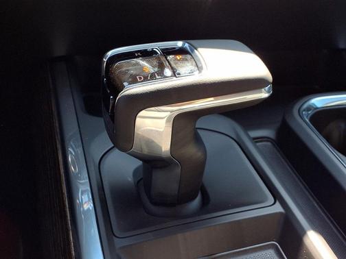 Onyx Black 2026 GMC Sierra 1500 Elevation