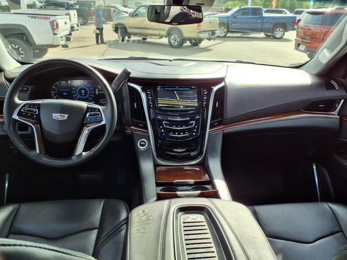 2018 Cadillac Escalade Premium Luxury