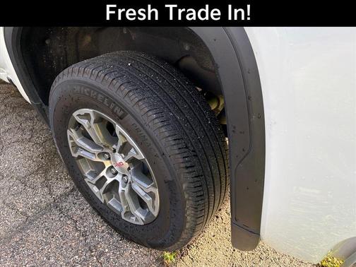 Summit White 2025 GMC Sierra 1500 SLT