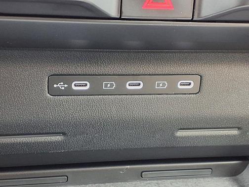 Metal 2027 Kia Telluride EX