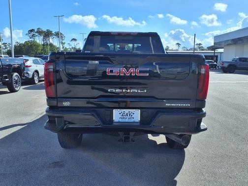 2025 GMC Sierra 2500 Denali