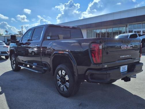 2025 GMC Sierra 2500 Denali