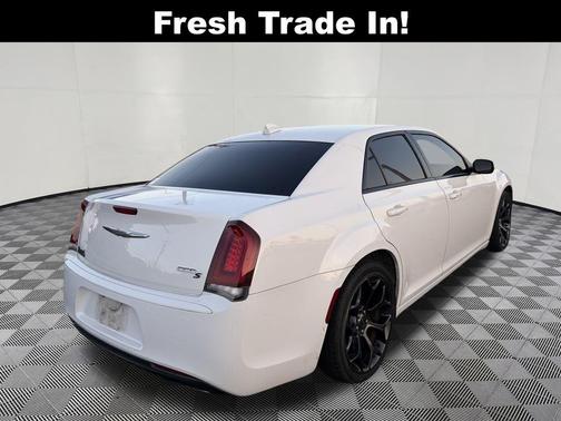 2019 Chrysler 300 S
